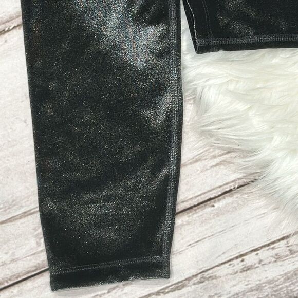 PINK
ULTIMATE BLACK SHINE HIGH-WAIST LEGGINGS - Picture 4 of 11